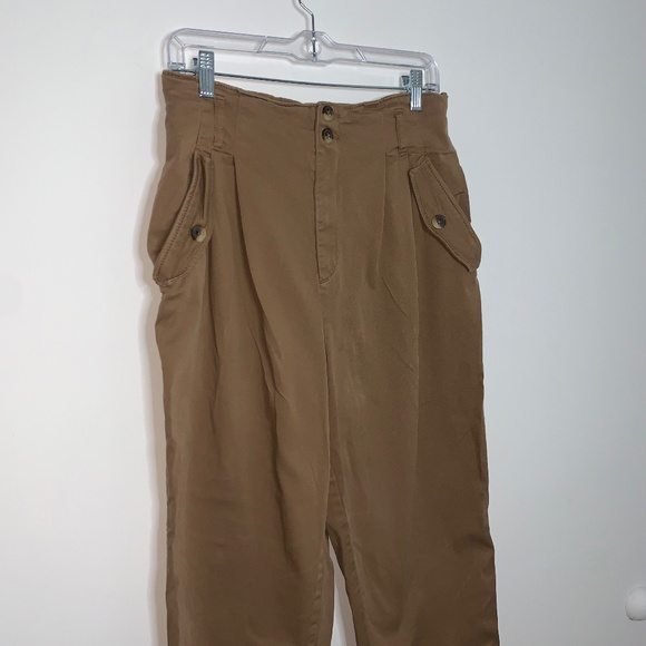 High-Waisted Khaki Pants - Picture 6 of 9